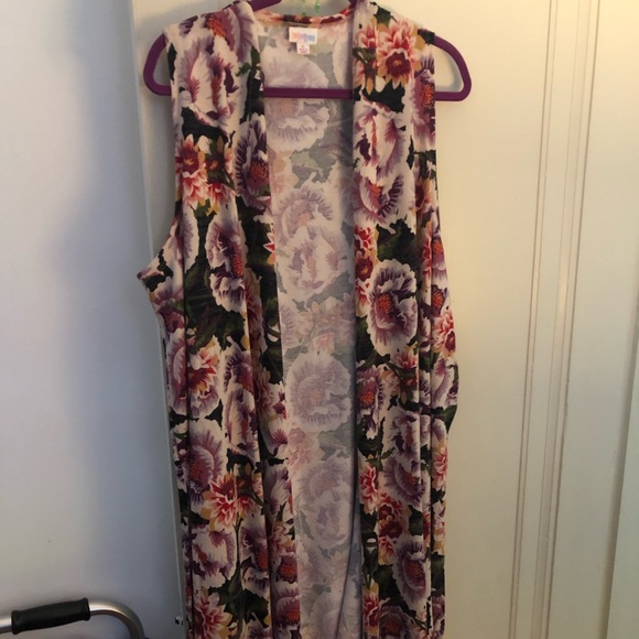 Lularoe sweatered Joy - Picture 1 of 2